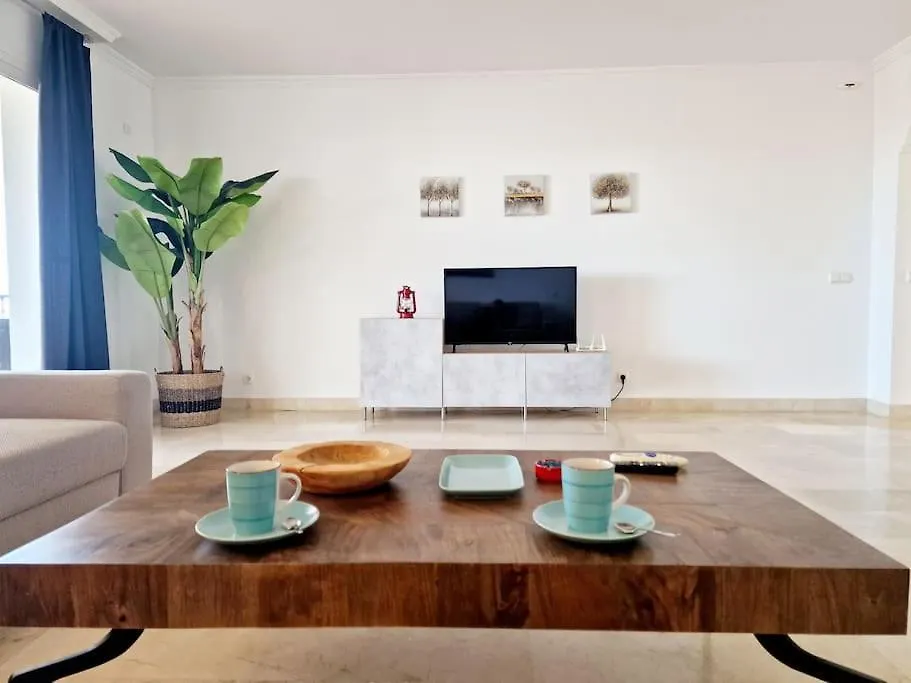 Las Palmeras Seaviews ميخاس إسبانيا