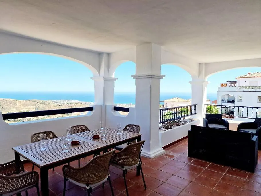 Las Palmeras Seaviews ميخاس شقة